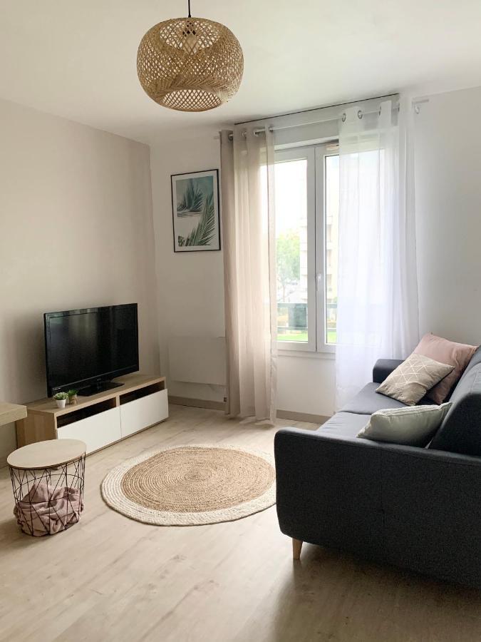 Studio 30M2 - Au Pied De La Gare - Parking Cergy Εξωτερικό φωτογραφία