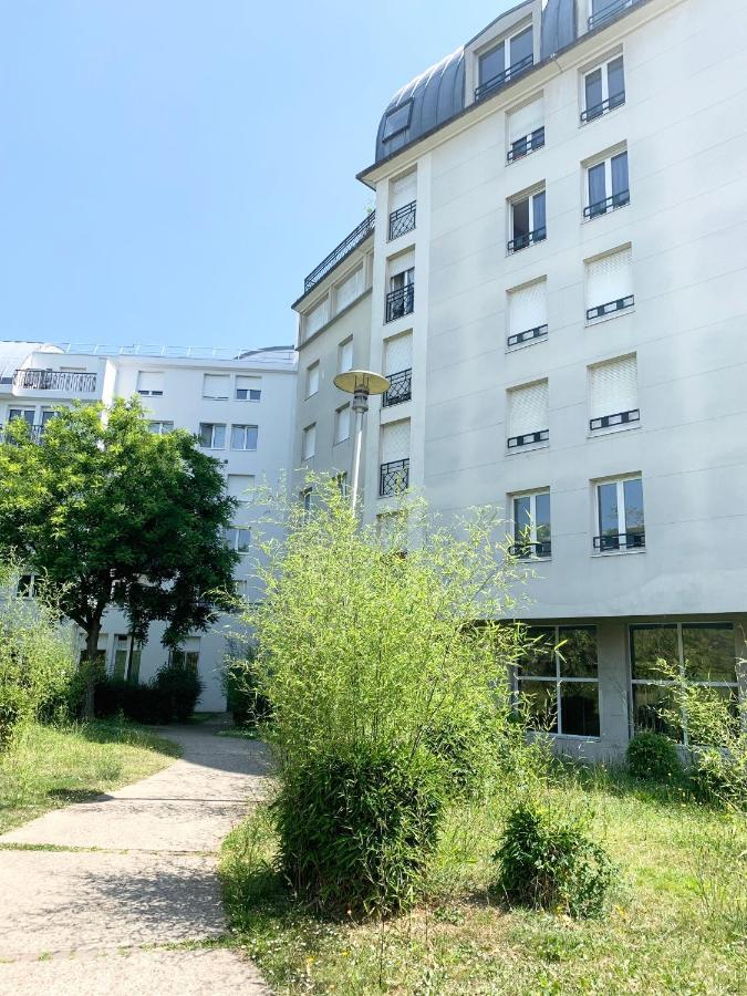Studio 30M2 - Au Pied De La Gare - Parking Cergy Εξωτερικό φωτογραφία